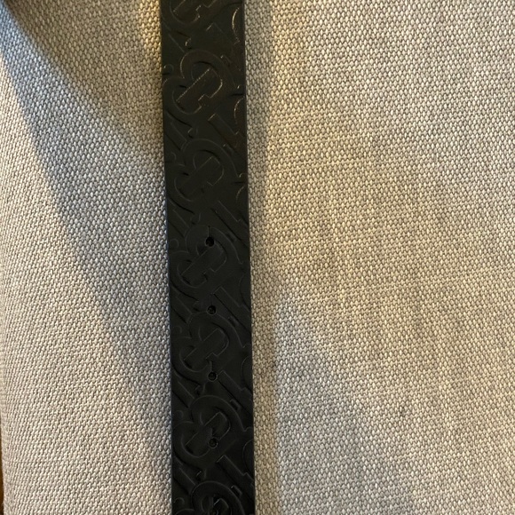 100% Authentic Men Burberry Belt - Picture 7 of 7
